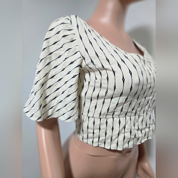 Garage Cream and Black Striped Tie-Back Blouse - Picture 4 of 6